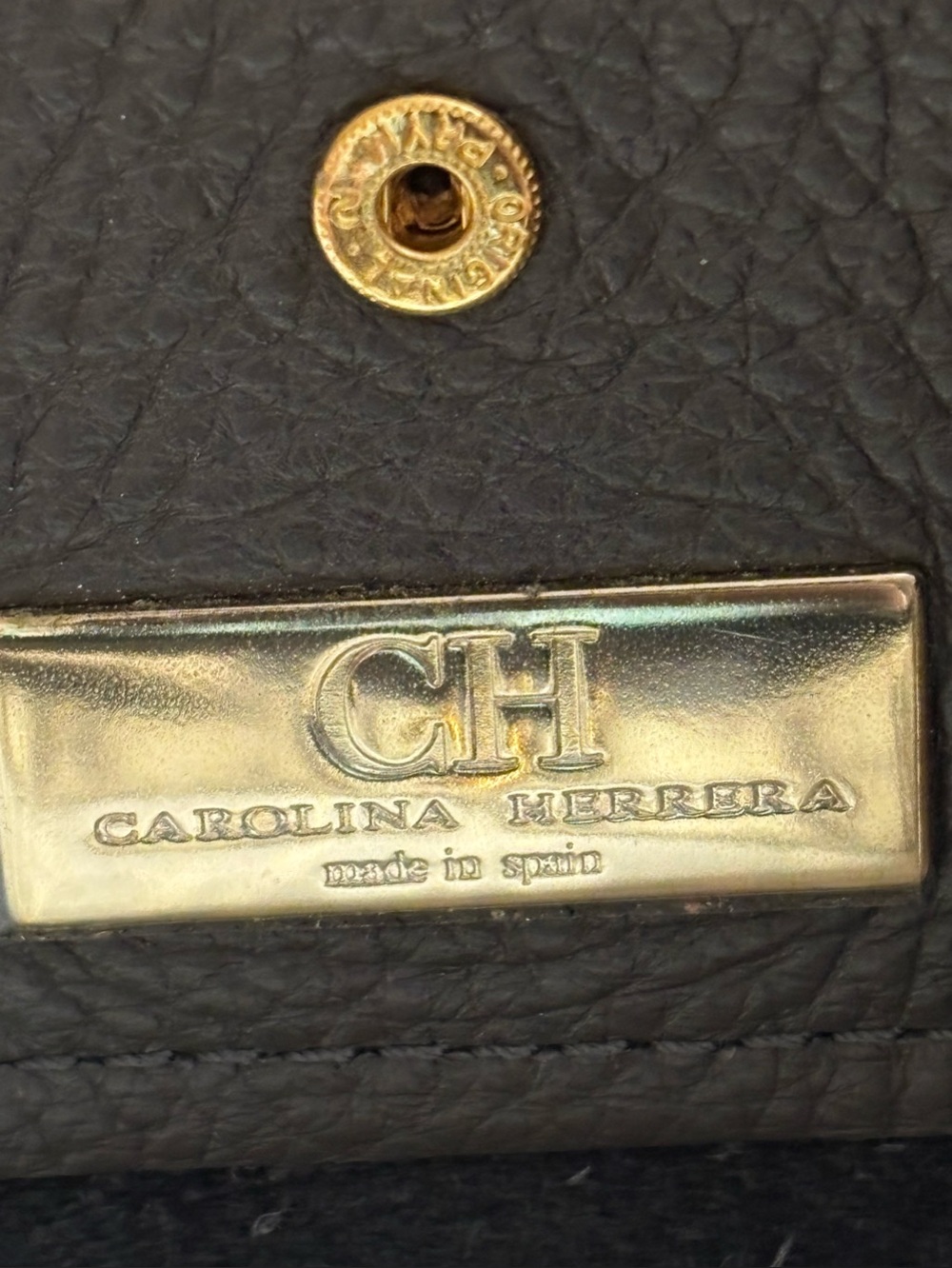 CH Carolina Herrera Black and Tan Leather Tote - Picture 13 of 16